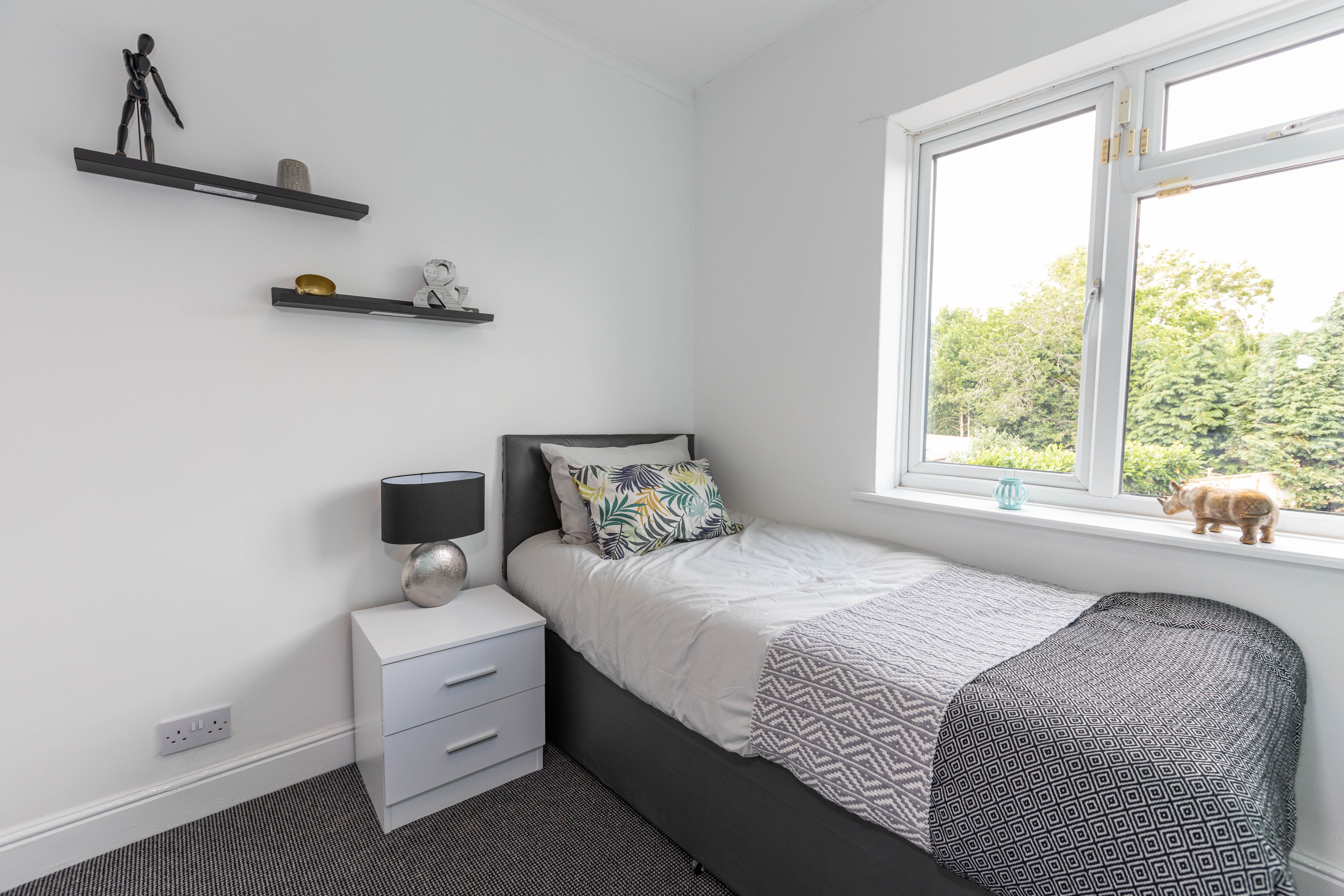 Heath End Road, Nuneaton, CV10 7HG