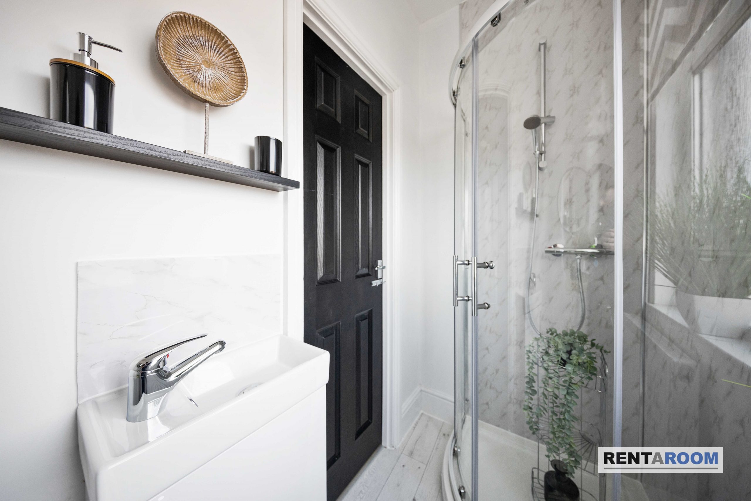 5f299543-49bc-467c-b673-79eb0a32002djpg | RENT A ROOM | Professional House Shares in Warwickshire & West Midlands