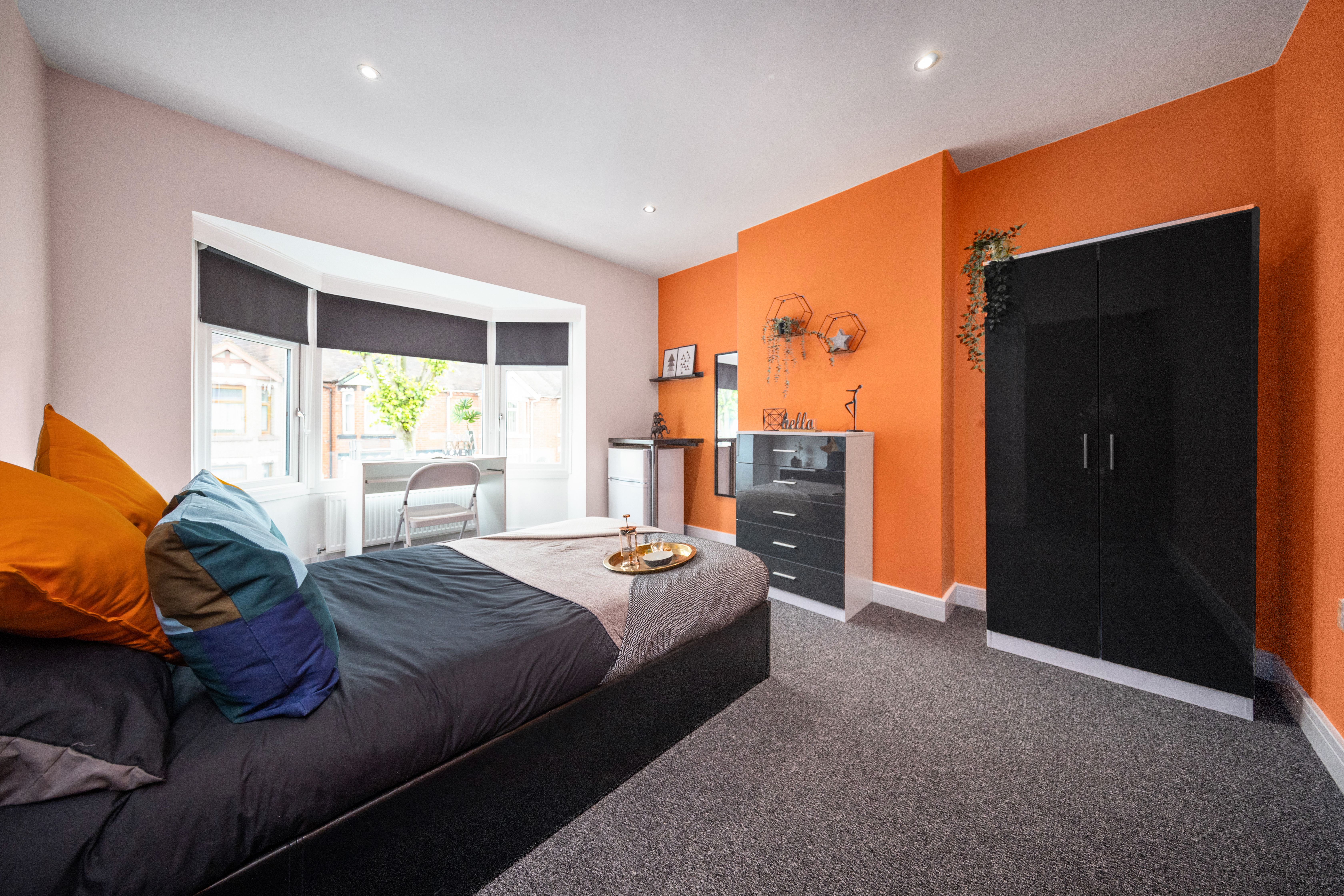 Marlborough Road, Nuneaton, CV11 5PG