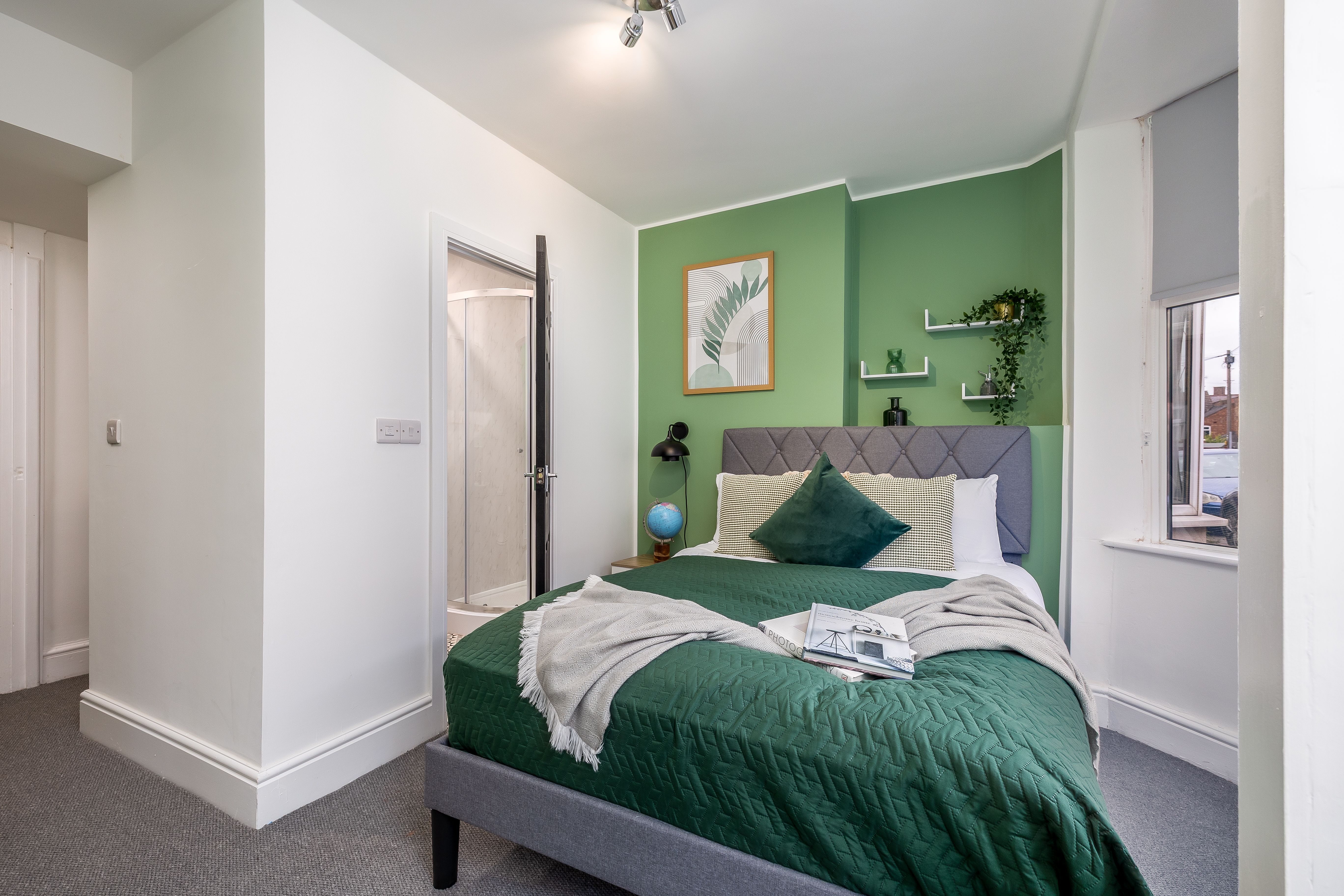 Room 1 – Hinckley