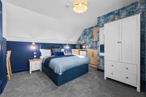 Manor Court Road, Nuneaton, CV11 5HQ