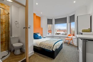 High Street, Nuneaton, CV11 5DA