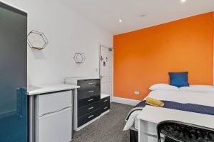 High Street, Nuneaton, CV11 5DA