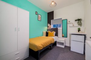 High Street, Nuneaton, CV11 5DA